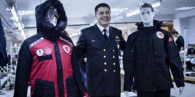 Antarktika soğuğunda 'yerli üretim' kıyafetlerle ısınıyorlar