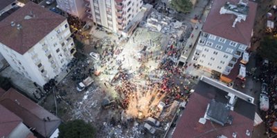 Çöken binada ölü sayısı 17 oldu