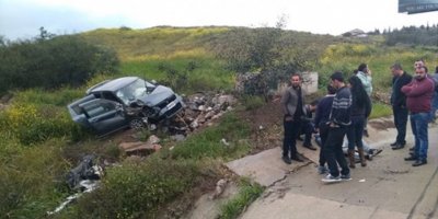 Önünde seyreden araca arkadan çarptı