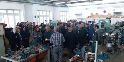 Kıbrıslı Türk ve Rum öğretmenlerden karşılıklı okul ziyaretleri