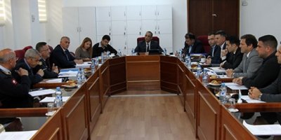 Girne-Lefkoşa ana yolunda yaşanan sel felaketi için kurulan meclis komitesi toplandı