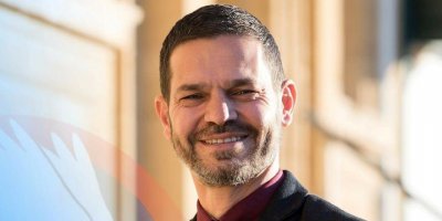 "Bizi de görevden alın"