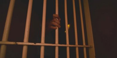 Kim daha çok kitap okursa o eşiyle görüşecek