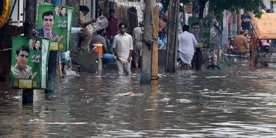 Pakistan'da şiddetli yağış: 12 ölü