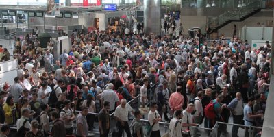 "Ne otele aldılar ne de bir çay sordular”