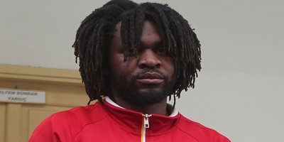 İçki içip ortalığı birbirine katıyor