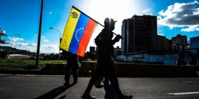 Venezuela petrolünü kim satın alıyor?