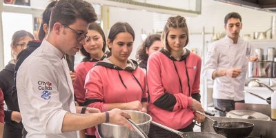 DAÜ’de lise öğrencilerine yönelik atölye çalışmaları başladı