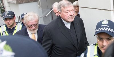 Avustralya kardinali cinsel tacizden suçlu bulundu