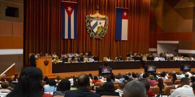 Kübalılar yeni anayasayı onayladı