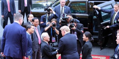 ABD Başkanı Trump Vietnam Devlet Başkanı Nguyen İle Görüştü