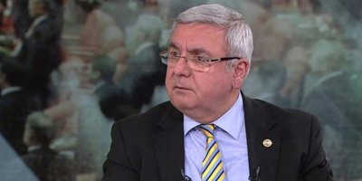 Mide kaldırıyorsunuz düşün artık yakamızdan