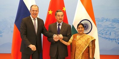 Rusya'dan kriz için ara buluculuk teklifi