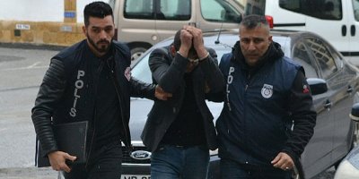 Uyuşturucu içmek için polisten çakmak istedi