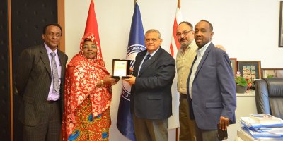 Somali Gençlik ve Spor Bakanı çocukları için DAÜ’yü tercih etti