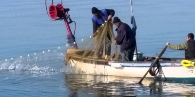 Endonezya, Malezya’ya ait 2 balıkçı teknesine el koydu