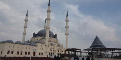 Hala Sultan camii ibadete açıldı..