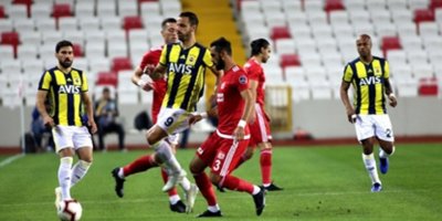 Fenerbahçe maçı öncesi yıldırım engeli
