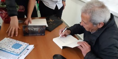 Yeni Öyküleriyle Mehmet Kansu YDÜ Öğrencileriyle buluştu