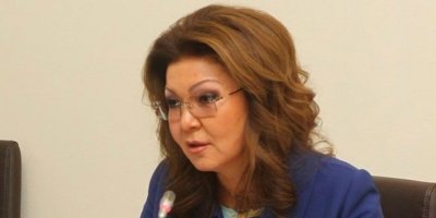 Nazarbayev'in kızı Senato Başkanı seçildi
