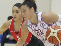 YDÜ, AGÜ'yü 40 sayı farkla 85-45 mağlup etti