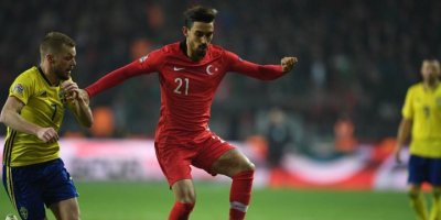 İrfan Can Kahveci Milli Takım’da sakatlandı