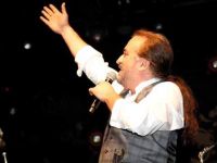 Kuzeyin oğlu Girne’de cumhuriyeti kutladı