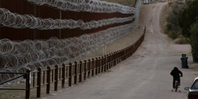 Pentagon'dan Meksika duvarına 1 milyar dolar destek