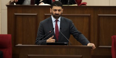 Atun: “Ekonomi kendi kendine yeterli olmaktan çıkmıştır”