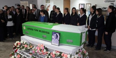 İlk Kıbrıslı Türk Başhemşire Türkan Aziz son yolculuğuna uğurlandı