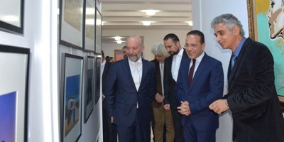 Ediz Tuncel’in “Köşe Bucak Kuzey Kıbrıs Foto-Resim Sergisi” Şahali tarafından açıldı