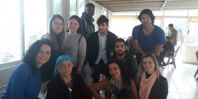 “Mutlu Et Mutlu Ol” sloganından yola çıkarak Lapta Huzurevi’ni ziyaret ettiler...