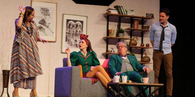 Usta oyuncu kadrosuyla “Bavul” DAÜ’de tiyatro severlerle buluştu