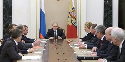 Putin, Rusya güvenlik konseyi'ni acil topladı