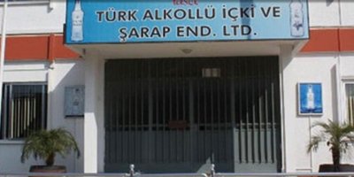 Emek-İş Taşel’de uyarı grevi yapıyor