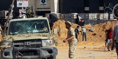 205 ölü, 913 yaralı