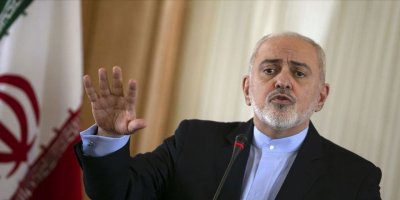 Zarif'ten "Hürmüz Boğazı'nı kapatma kararı ordunun inisiyatifinde" açıklaması
