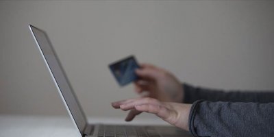 E-ticaret hacmi geçen yıl yüzde 42 büyüdü