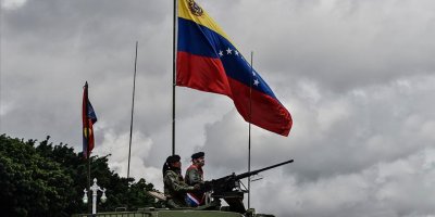 Venezuela'da darbe girişimi!