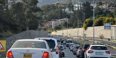 Hükümetler vizyonsuz, beceriksiz