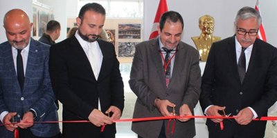 YDÜ Uluslararası 9. fotoğraf günleri açılışı yapıldı