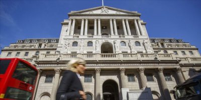 İngiltere Merkez Bankası politika faiz oranını değiştirmedi