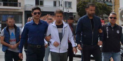 Bıçaklanan öğrencinin arkadaşı: “Kendimizi savunduk”