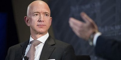 Amazon'un patronu ay'a uzay aracı gönderecek