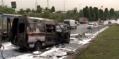 Ambulans aniden alev topuna döndü