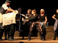 Güney Mesarya Halk Tiyatrosu Yarın Nor &Betmez Oyununu sahneleyecek