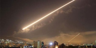 İsrail Suriye'de köye saldırdı