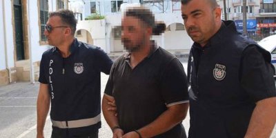 Kendisine uyaran kişiye bira bardağı sapladı