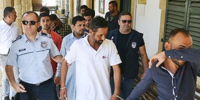 2 yıldan beri kaçak yaşıyorlar