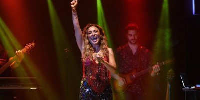 Ziynet Sali’den Sezen Aksu’ya teşekkür